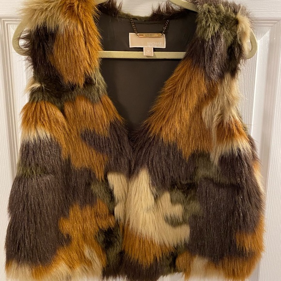 MICHAEL by Michael Kors Faux Fur Vest - Picture 2 of 6